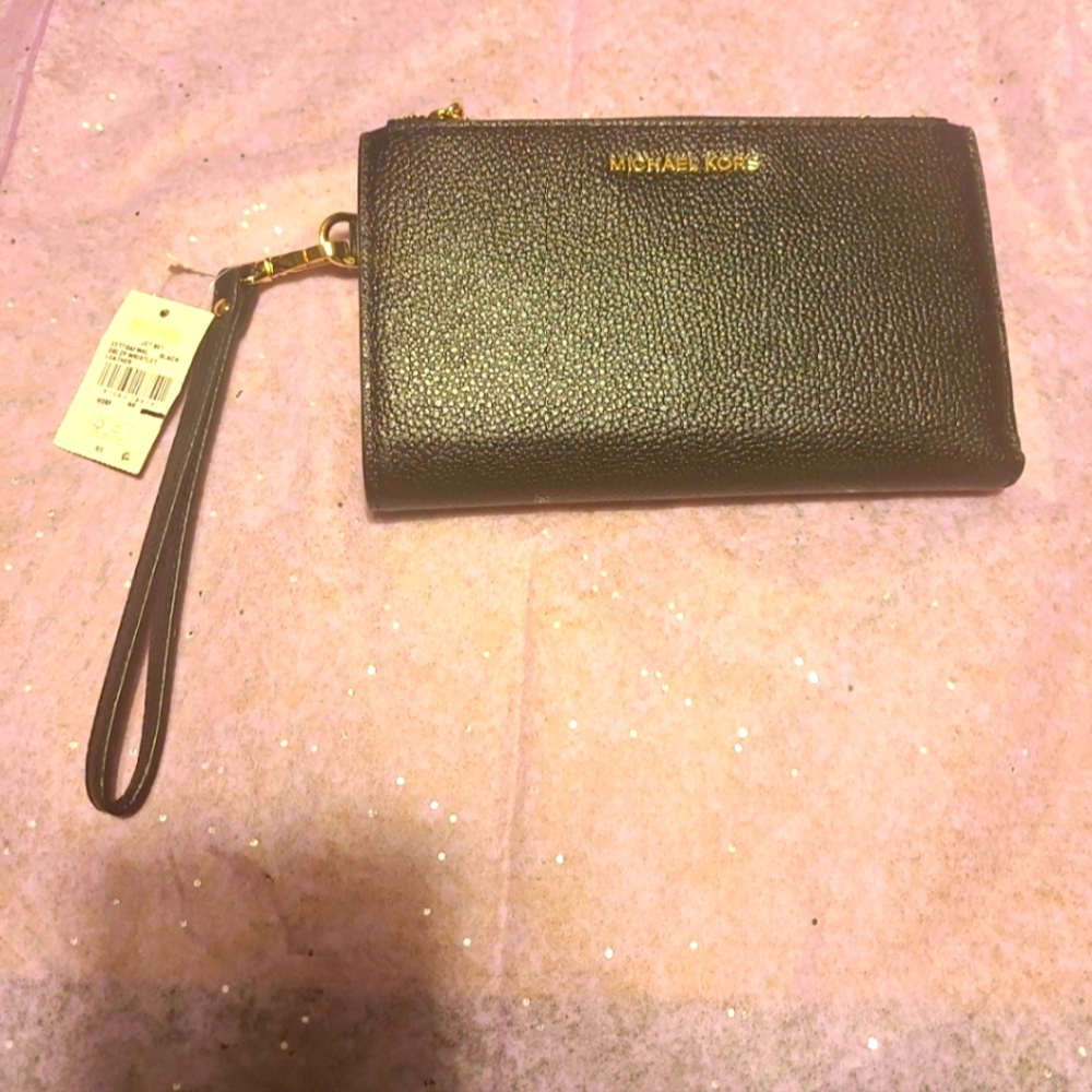 Michael Kors pebbled leather Wristlet New with tags